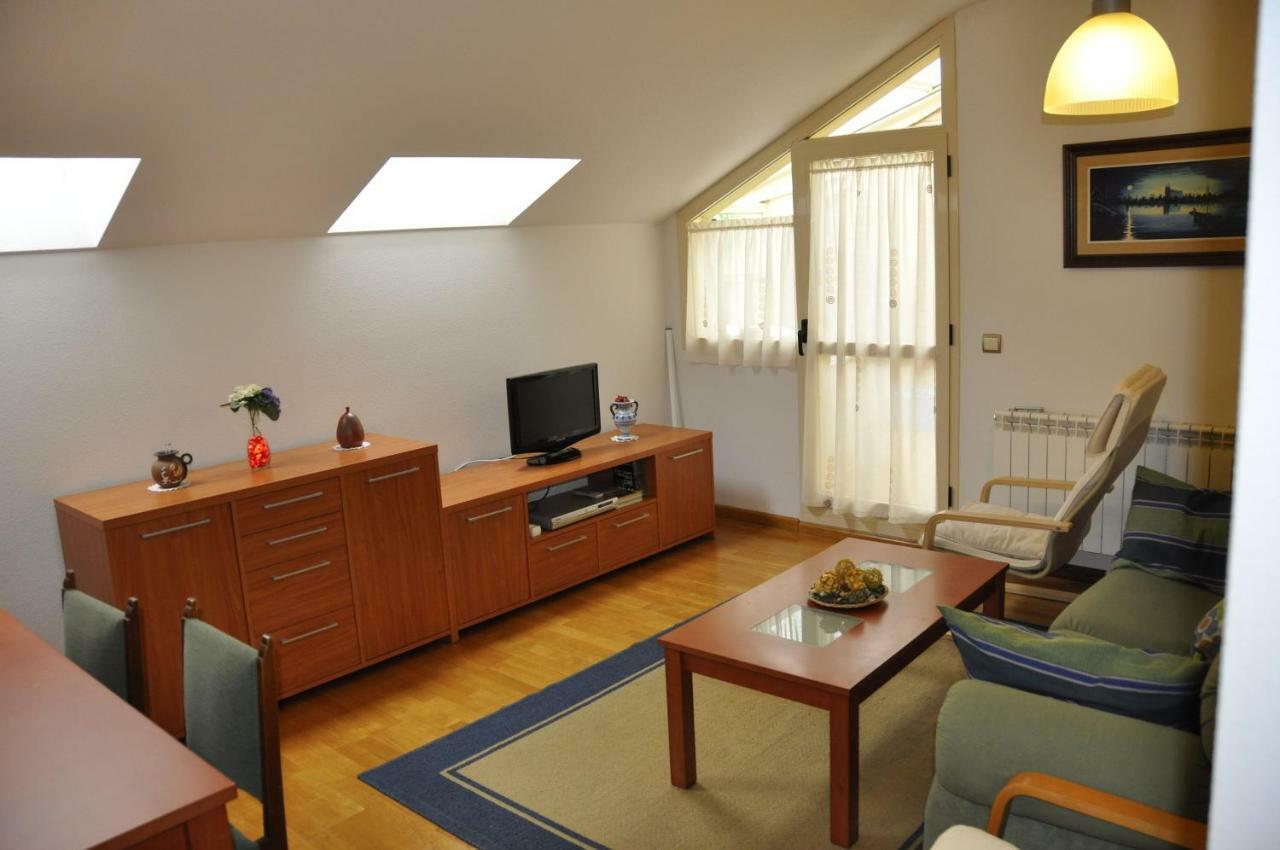 Alameda Del Tormes Apartment Santa Marta de Tormes Luaran gambar